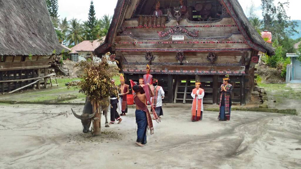 batak house lake toba culture